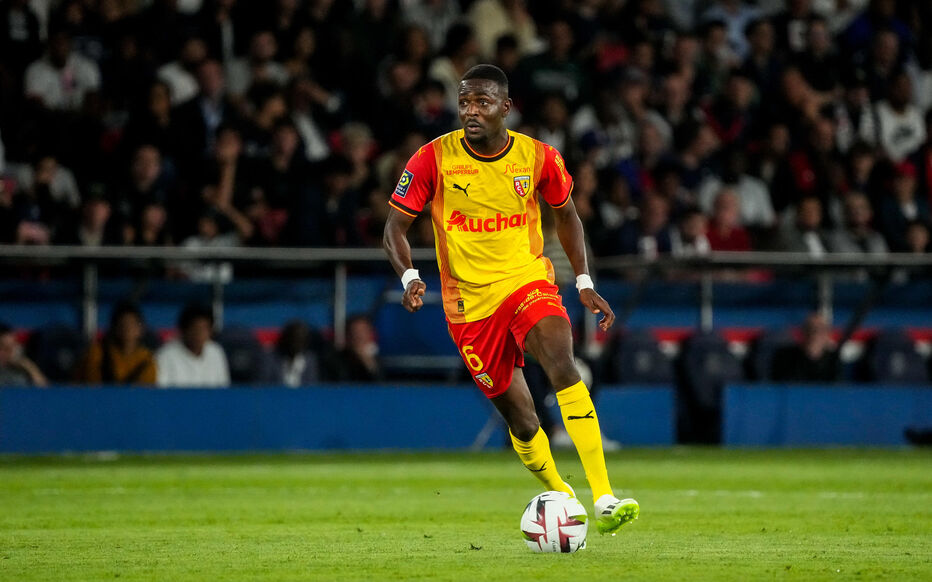 Lens : Salis Abdul Samed séduit la Premier League !