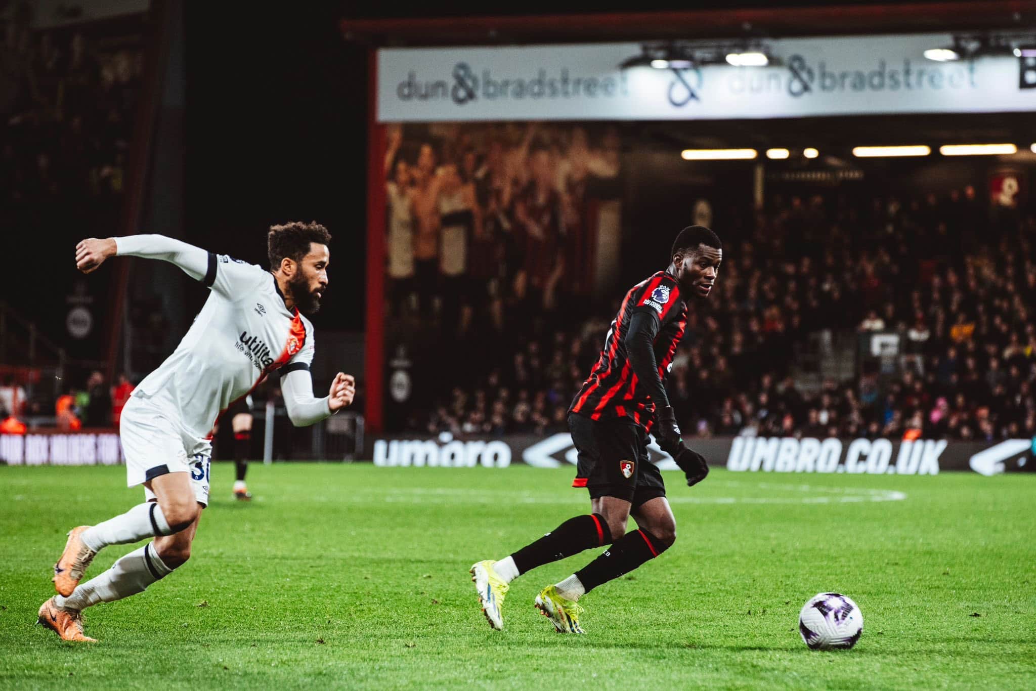 « Le poste de latéral? Cela me convient  » réagi Dango OuattaraBournemouth: « Le poste de latéral? Cela me convient  » réagi Dango Ouattara