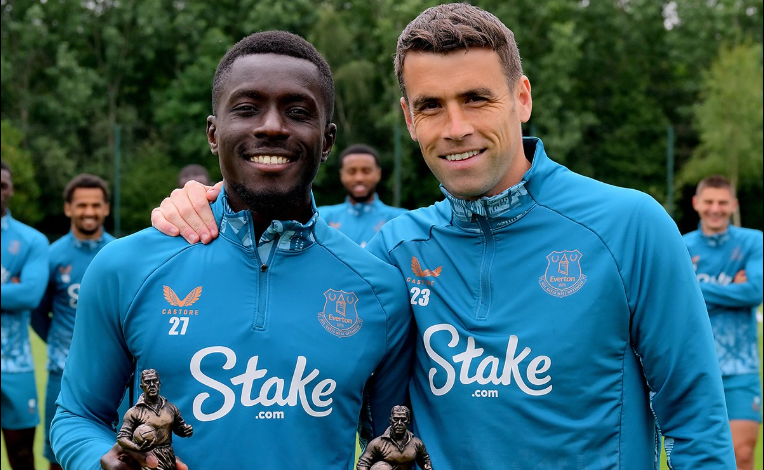 Idrissa Gana Gueye prolonge son aventure avec Everton