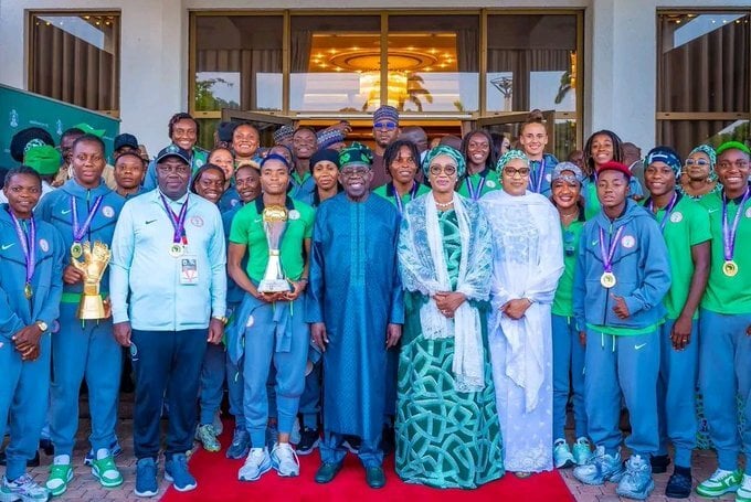 NIGÉRIA – Les Super Falcons honorées par le président Tinubu après leur sacre continental