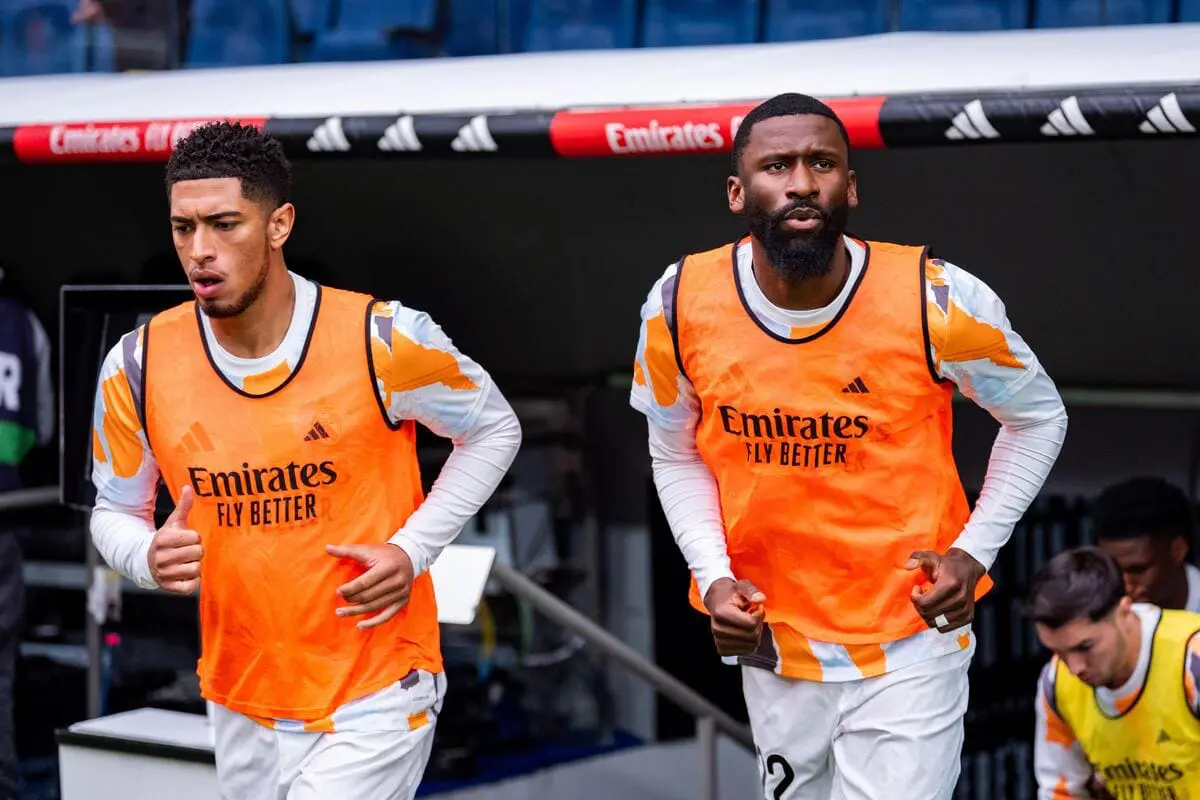 Real Madrid : Rüdiger absent trois mois, Bellingham opéré