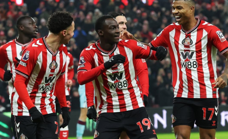 Premier League : Habib Diarra décisif, Sunderland frappe fort face à Burnley