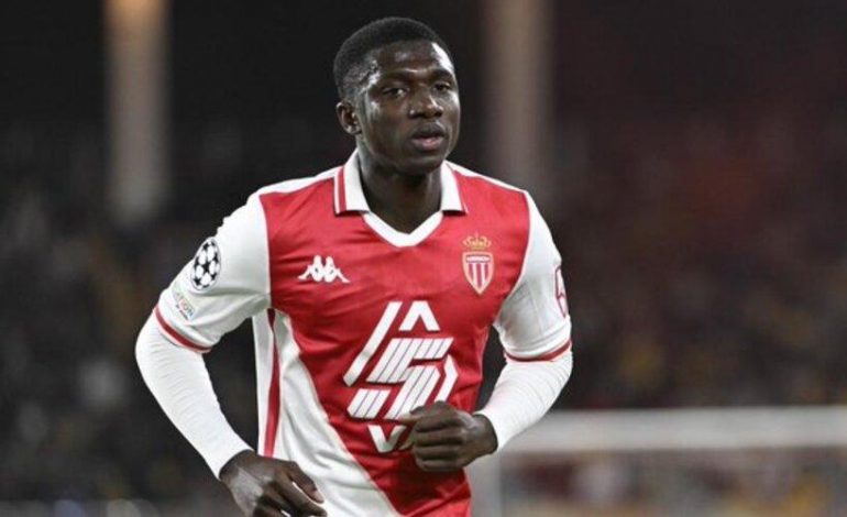 Lamine Camara de retour à Monaco : reprise stratégique après le Mondial